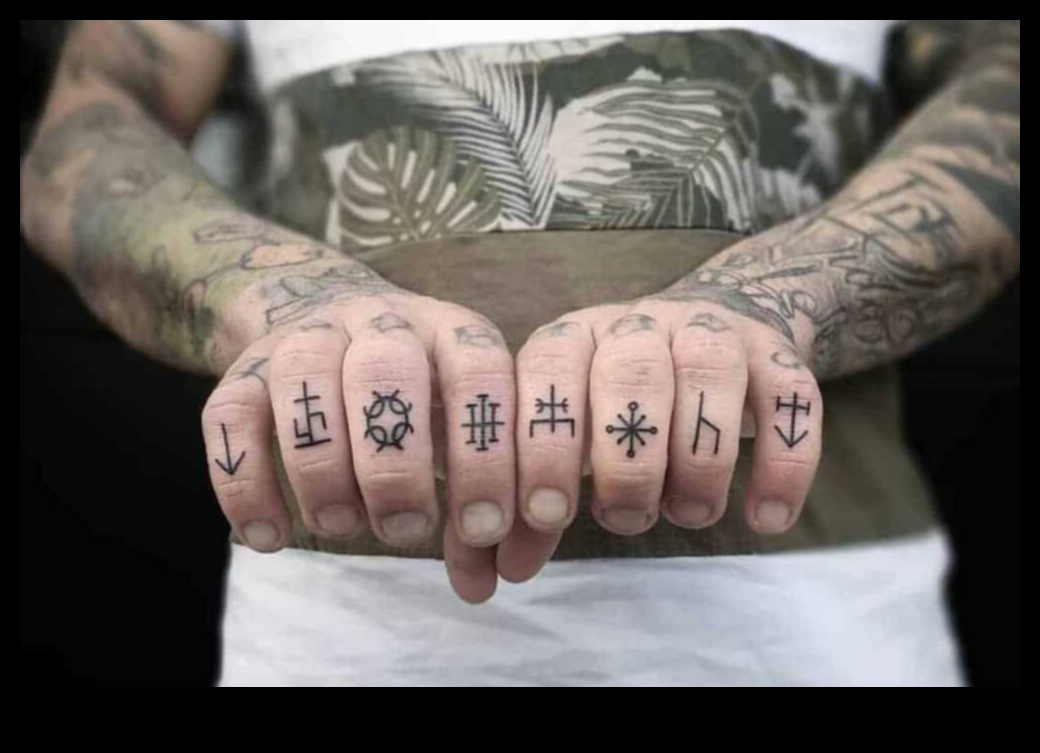 Tintes iespaidi: paceliet stilu ar sīku, stilīgu un elegantu pirkstu noformējumu