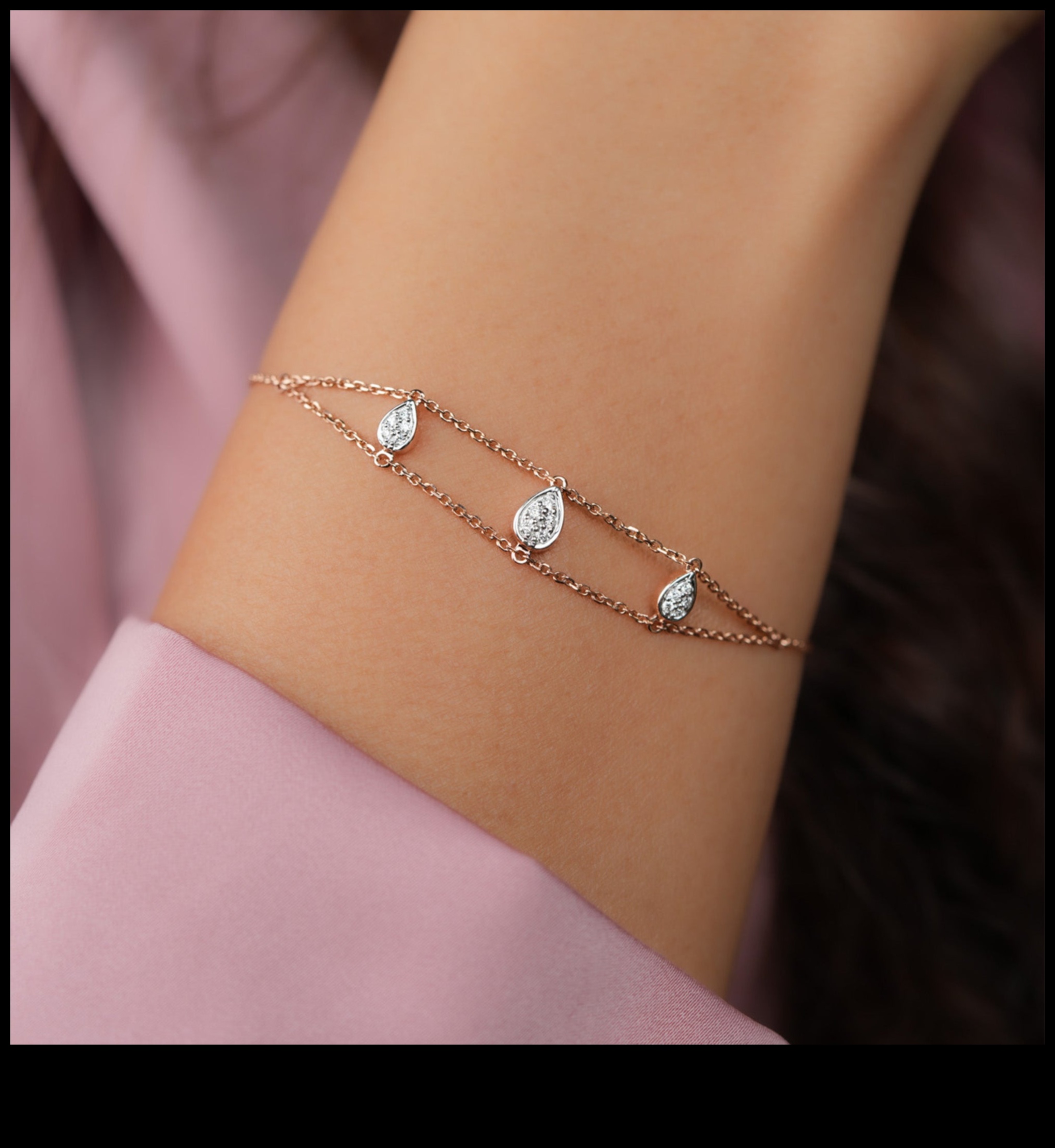 Mūžīgā elegance: mūžīgs skaistums katrā mūsu aproču kolekcijas daļā