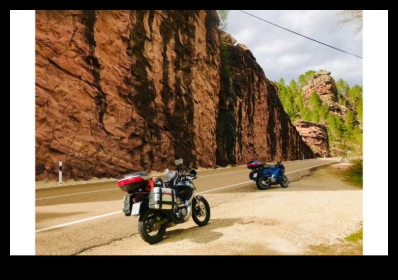 Chasing the Horizon: Motociklisti pārbraucienos