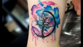 Krāsaini sapņi: akvareļu tetovējumi, kas iedvesmo