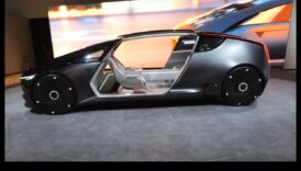 Tech Titans: jaunākās tehnoloģijas luksusa automašīnās